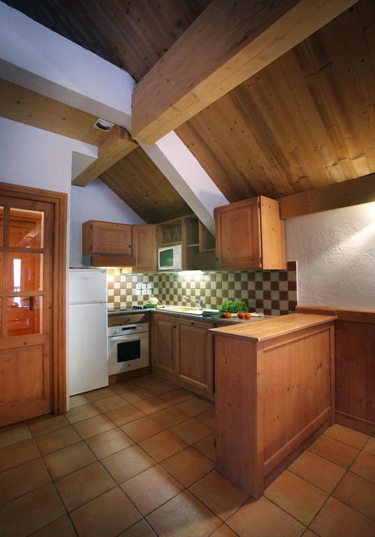 Oz Chalet Des Neiges Oz En Oisans الغرفة الصورة