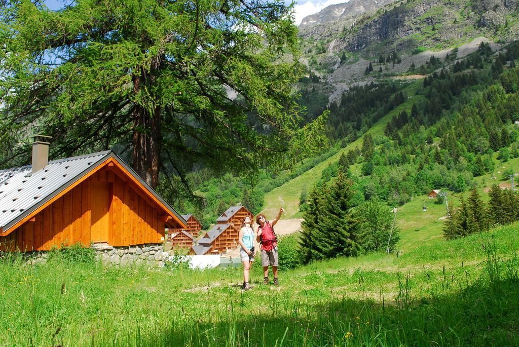 Oz Chalet Des Neiges Oz En Oisans المظهر الخارجي الصورة