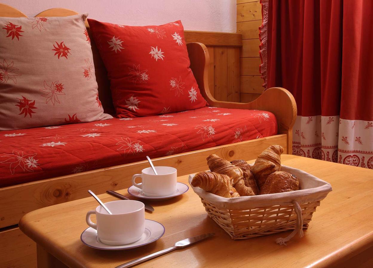 Oz Chalet Des Neiges Oz En Oisans المظهر الخارجي الصورة