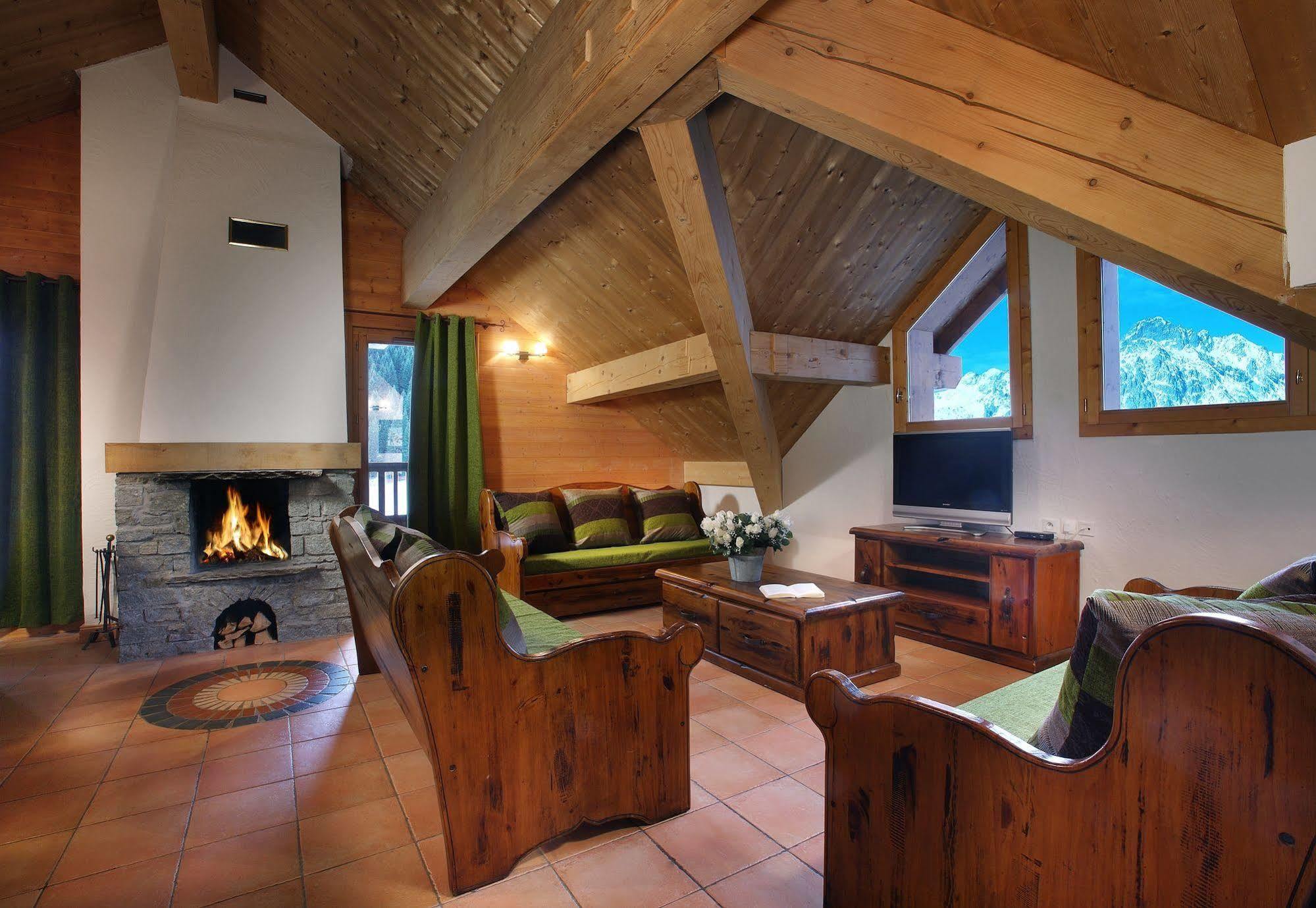 Oz Chalet Des Neiges Oz En Oisans المظهر الخارجي الصورة