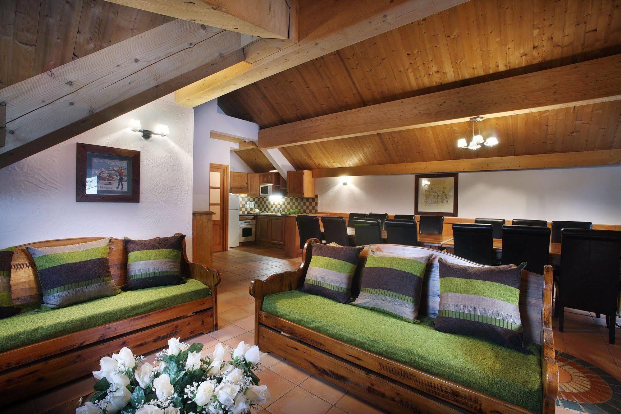 Oz Chalet Des Neiges Oz En Oisans المظهر الخارجي الصورة