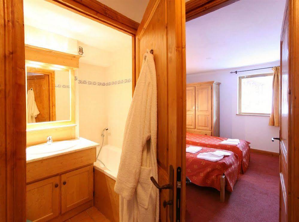 Oz Chalet Des Neiges Oz En Oisans المظهر الخارجي الصورة