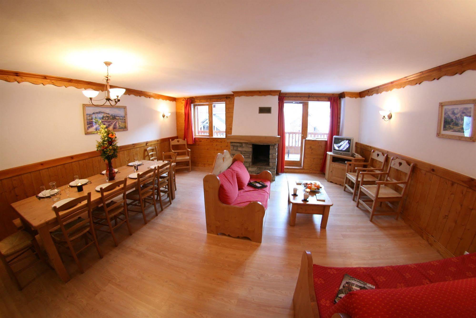 Oz Chalet Des Neiges Oz En Oisans المظهر الخارجي الصورة