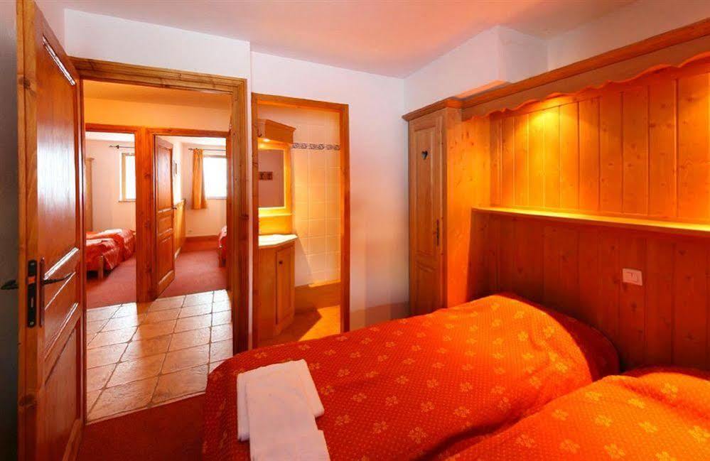 Oz Chalet Des Neiges Oz En Oisans المظهر الخارجي الصورة